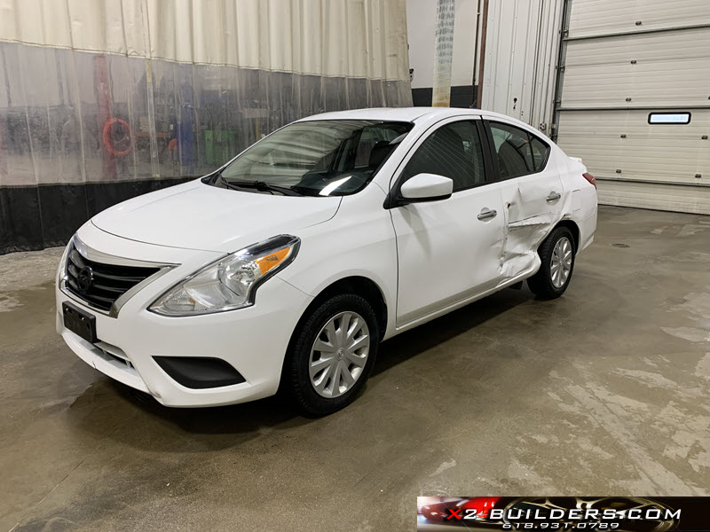 2016 Nissan Versa SV